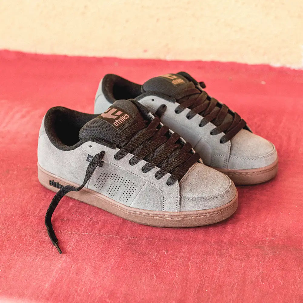 Etnies Mens Kingpin Black Dark Grey Gum Shoes