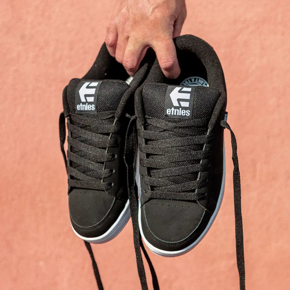 Etnies Mens Kingpin Black White Gum Shoes