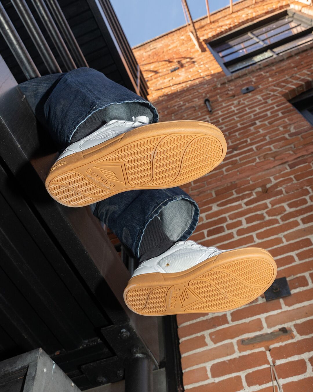 Emerica Mens Heritic White Gum Shoes