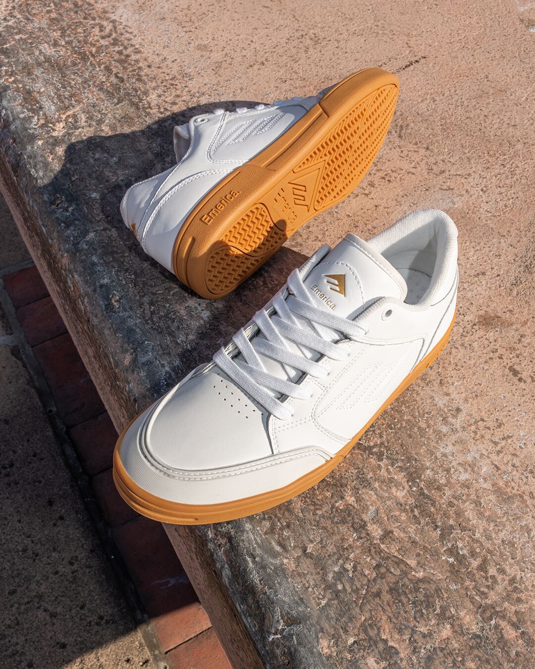 Emerica Mens Heritic White Gum Shoes