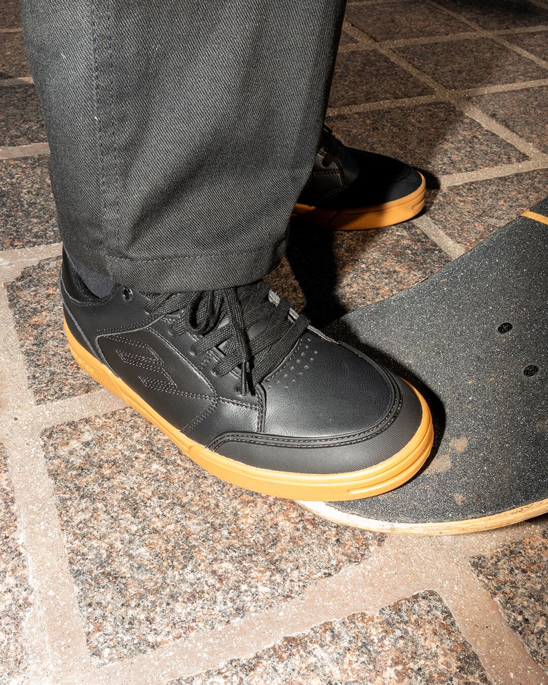 Emerica Mens Heritic Black Gum Shoes