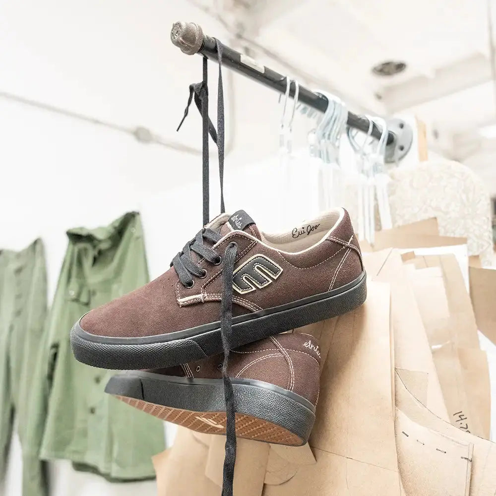 Etnies Men's Barge Plus X Julian Lewis Brown/Black Shoes